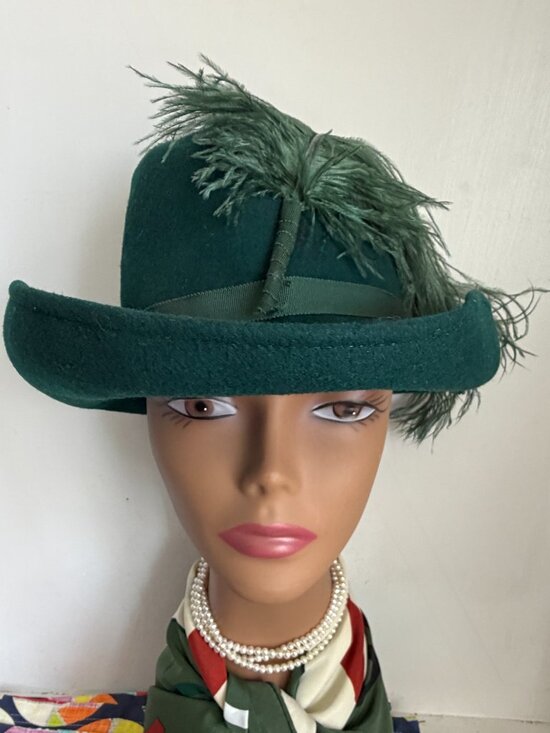 Vintage 1940s USA Bollman Victorian Plume Feather Bowler Fedora Forest Green Hat main image 4
